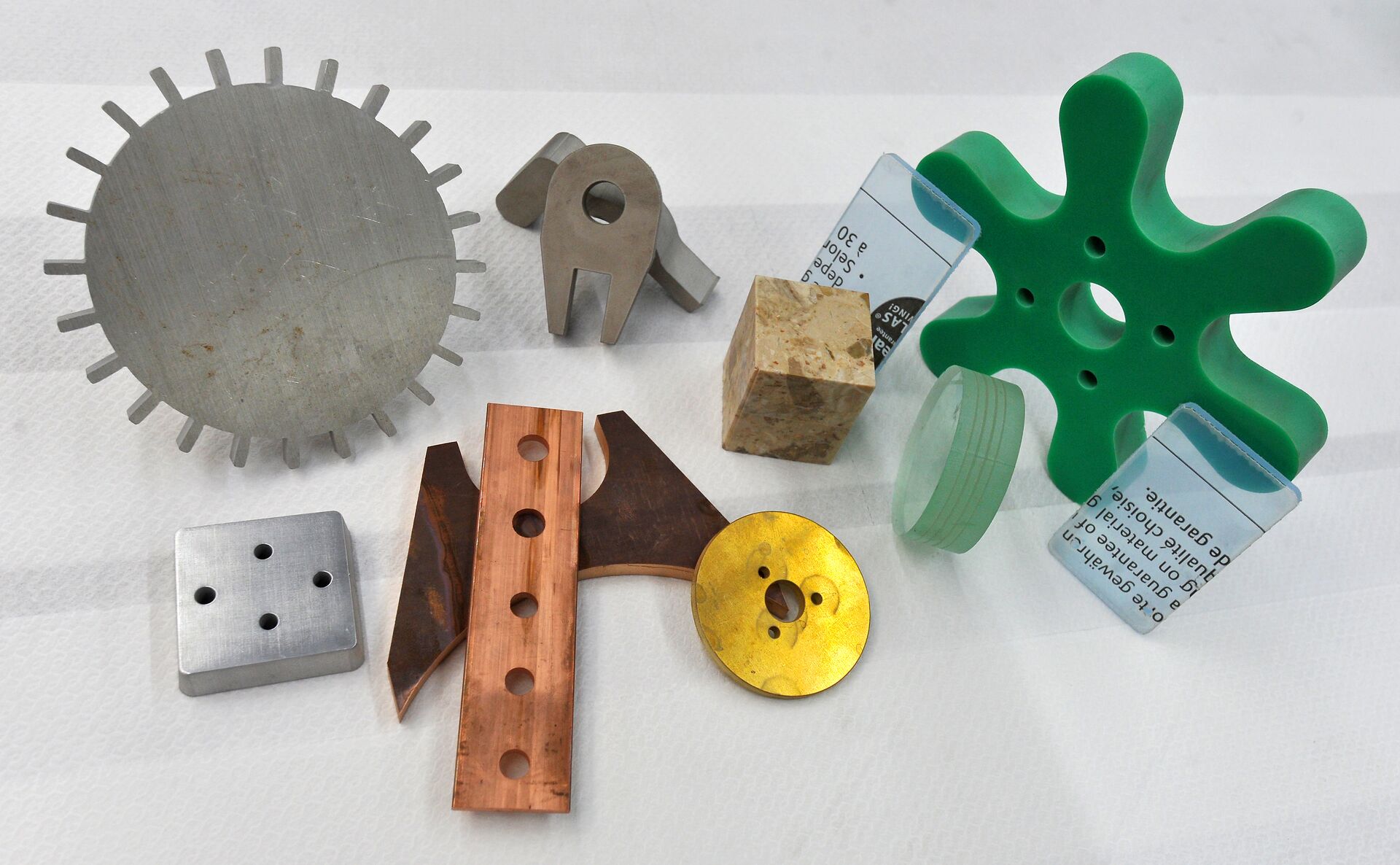 Teile-Fertigung mit Wasserstrahlschneiden - Einzel- & Serienfertigung